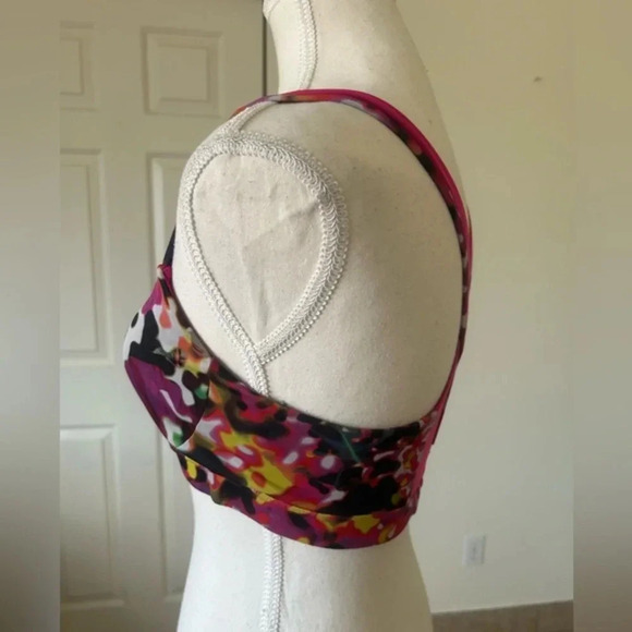 Adidas GT Supernova Green Print‎ and Mesh Logo Sports Bra Size Small (8/10) - Picture 6 of 12